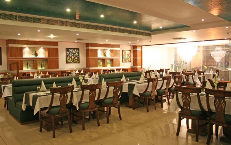 Hotel Queens Tower Amritsar Exterior foto